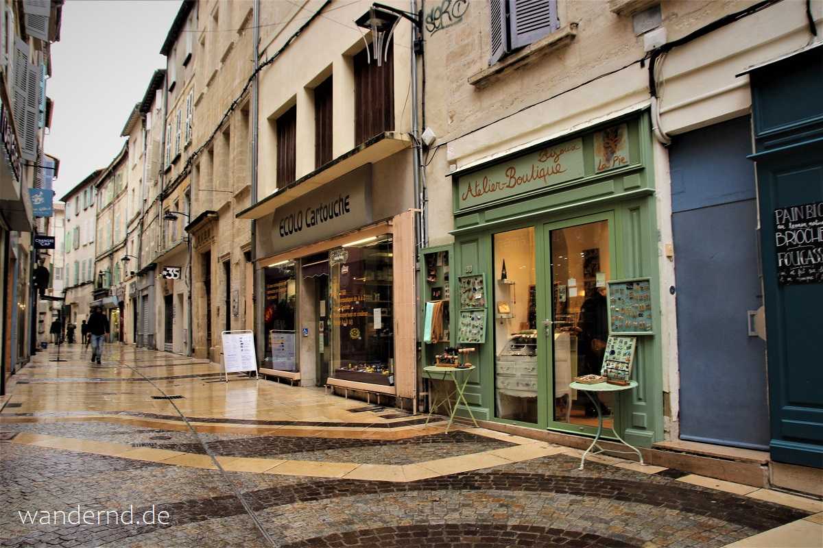 Bummeln in Avignon macht Spaß - auch bei Regen