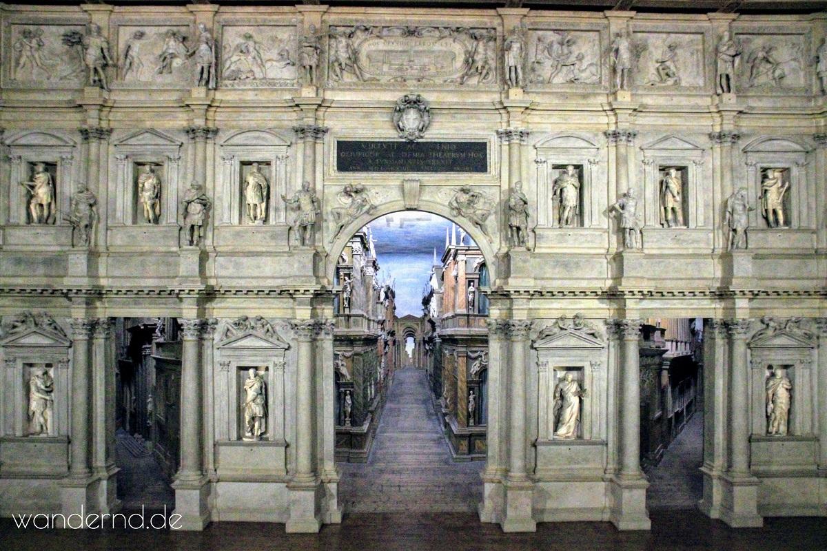Das Teatro Olimpico in Vicenza - entworfen von Andrea Palladio