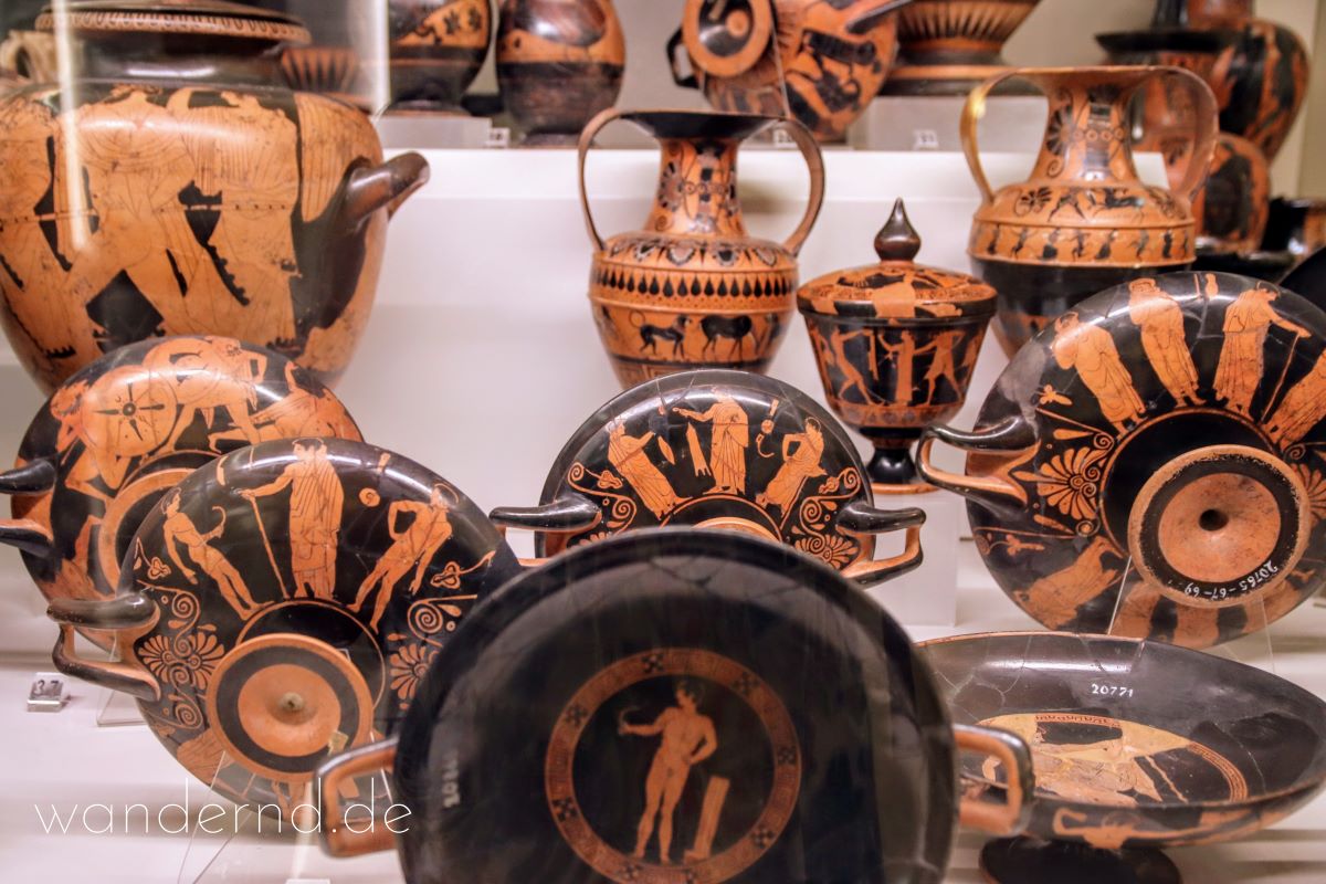 Etruskische Grabbeigabe. Griechische Keramik